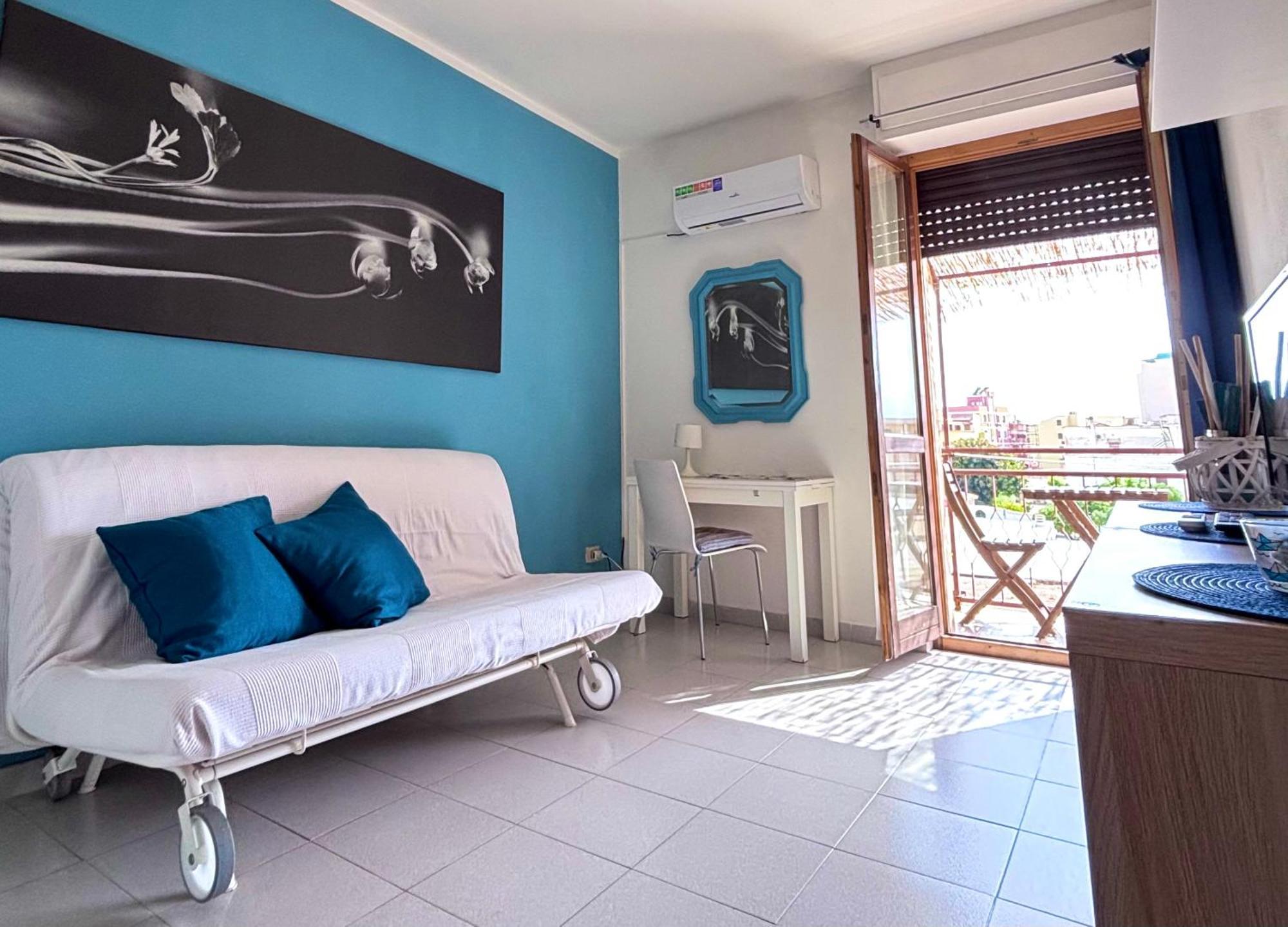 Blue Apartment, Alghero, Near Beaches Esterno foto